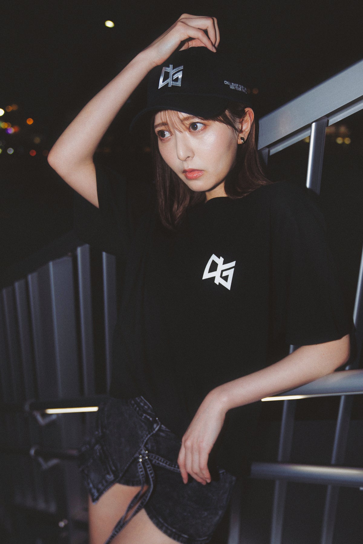 BASIC T-SHIRT